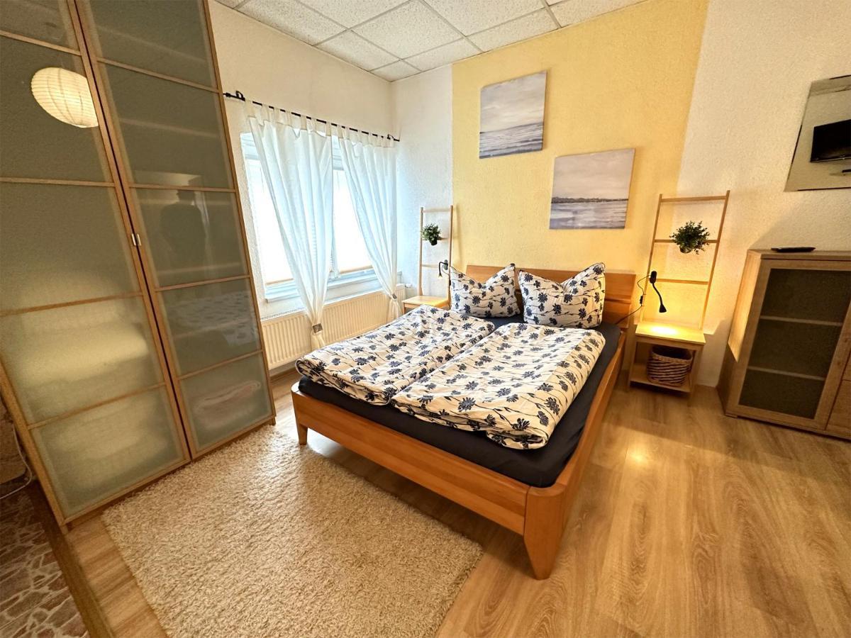 Behindertengerechte Ferienwohnung Nossentiner Huette Bagian luar foto