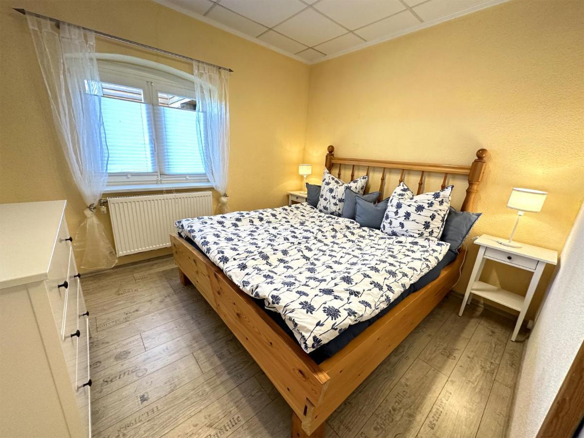 Behindertengerechte Ferienwohnung Nossentiner Huette Bagian luar foto